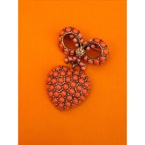 Signed Joan Rivers Vintage Coral Bead Heart & Bow Brooch – Bold Statement Jewel